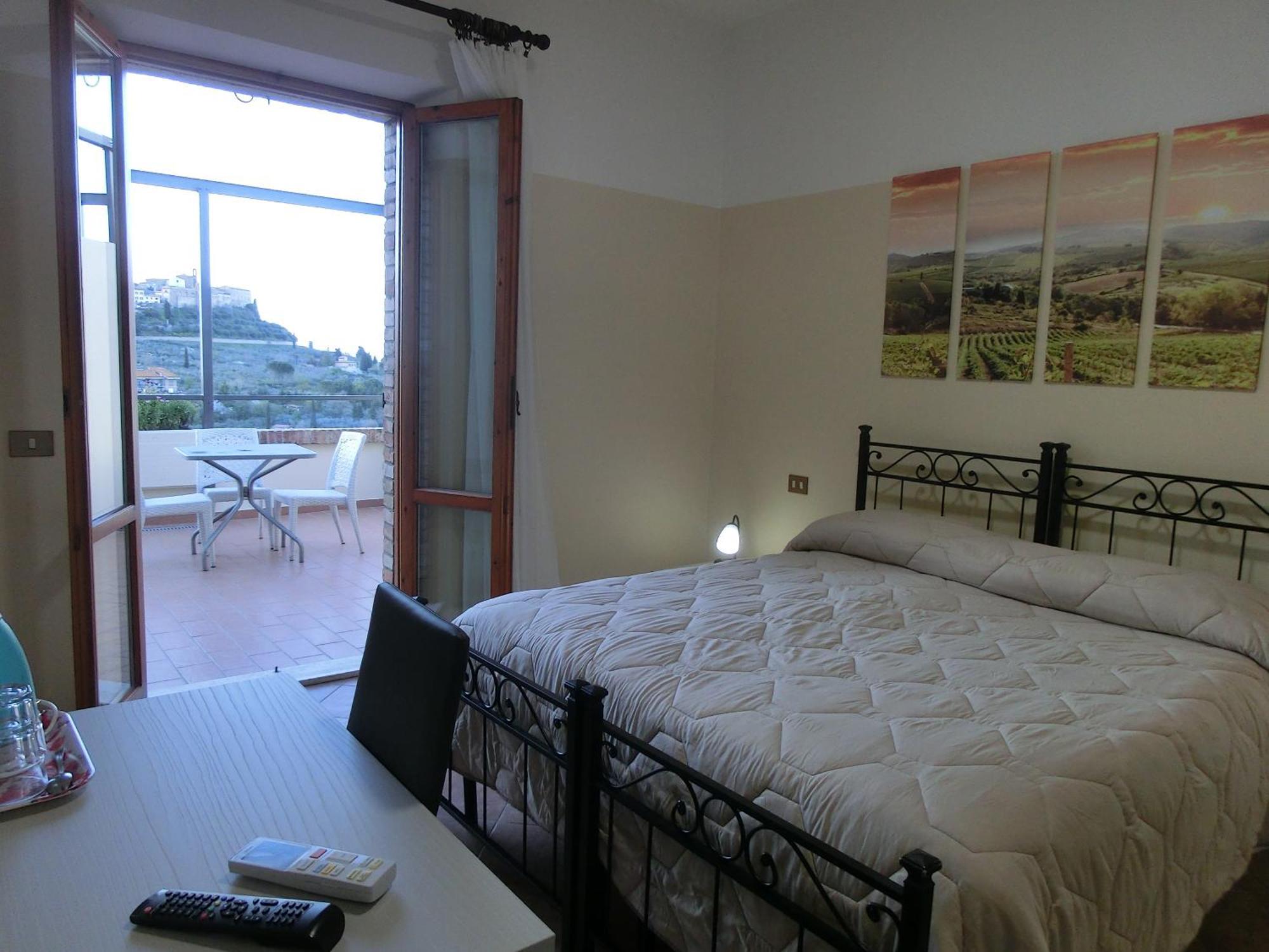 Agriturismo La Pietriccia Chianciano Terme Bagian luar foto
